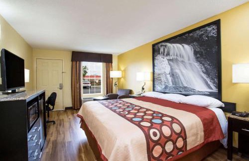 Garner Hotel | Super 8 by Wyndham Garner/Clayton/Raleigh