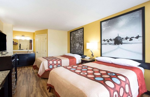 Garner Hotel | Super 8 by Wyndham Garner/Clayton/Raleigh