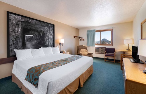 Hill City Hotel | Super 8 by Wyndham Hill City/Mt Rushmore/Area