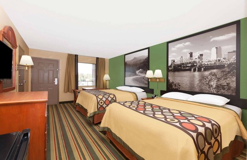 Jacksonville Hotel | Super 8 by Wyndham Jacksonville AR