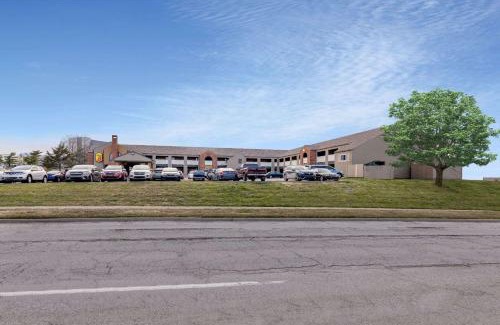 Waldron Hotel | Super 8 by Wyndham Kansas City Airport North