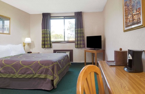 Kenmore Hotel | Super 8 by Wyndham Kenmore/Buffalo/Niagara Falls Area