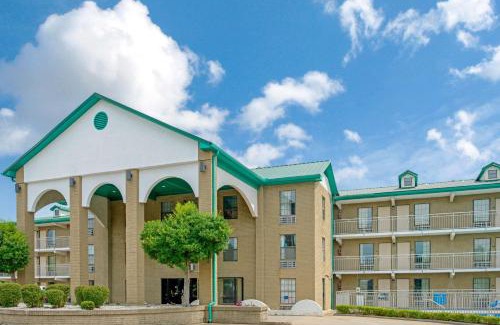 Lakeland Hotel | Super 8 by Wyndham Lakeland