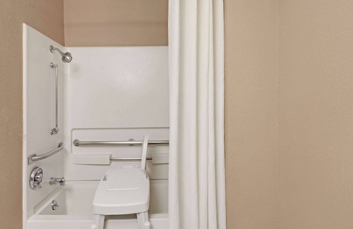 Talbot's Corner Hotel | Super 8 by Wyndham Nashville/Dntn/Opryland Area