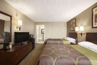 National Gardens Hotel | Super 8 by Wyndham Ormond Beach
