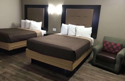 South Pensacola Hotel | Super 8 by Wyndham Pensacola NAS Area