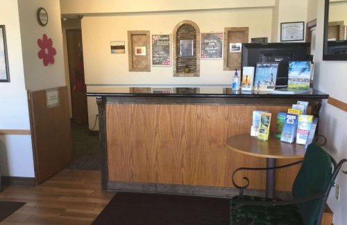 Petoskey Hotel | Super 8 by Wyndham Petoskey
