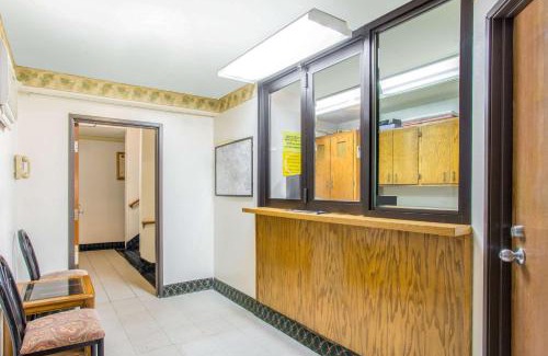 Dumbarton Hotel | Super 8 by Wyndham Richmond/Broad Street