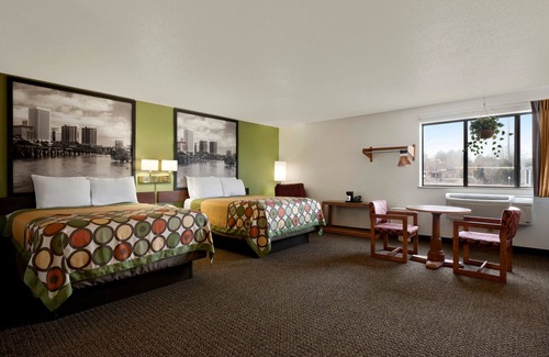Mosby Hotel | Super 8 by Wyndham Richmond/Chamberlayne Rd