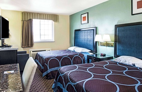 Parkway-South Sacramento Hotel | Super 8 by Wyndham Sacramento/Florin Rd