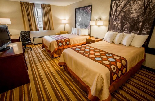 State College Hotel | Super 8 by Wyndham State College