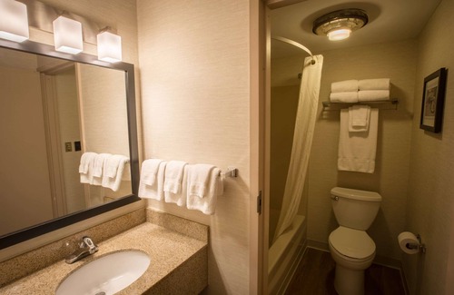 State College Hotel | Super 8 by Wyndham State College