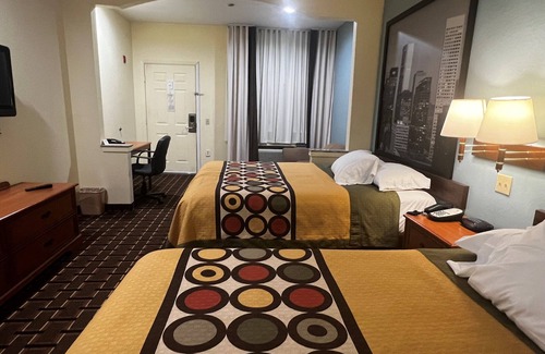 Stafford Hotel | Super 8 by Wyndham Stafford Sugarland Area