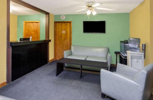 Stevensville Hotel | Super 8 by Wyndham Stevensville St Joseph