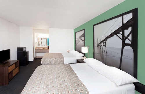 Stevensville Hotel | Super 8 by Wyndham Stevensville/St. Joseph