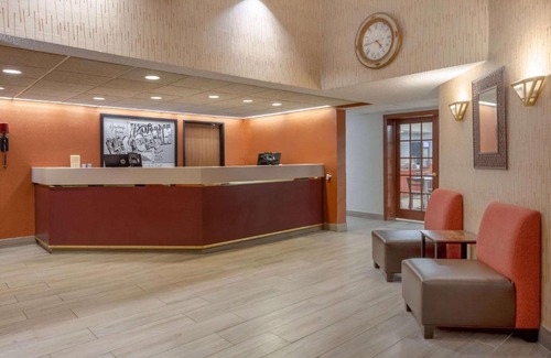 Wausau Hotel | Super 8 by Wyndham Wausau