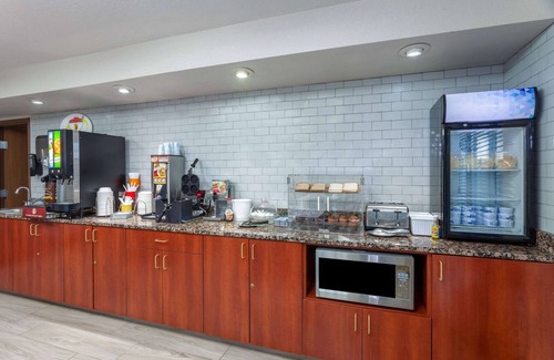 Wausau Hotel | Super 8 by Wyndham Wausau