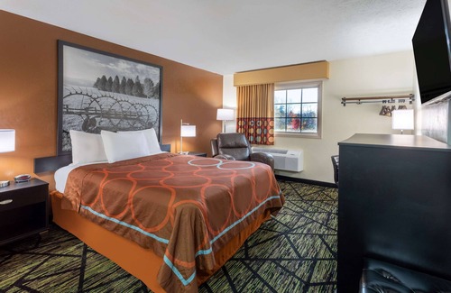 Wooster Hotel | Super 8 by Wyndham Wooster