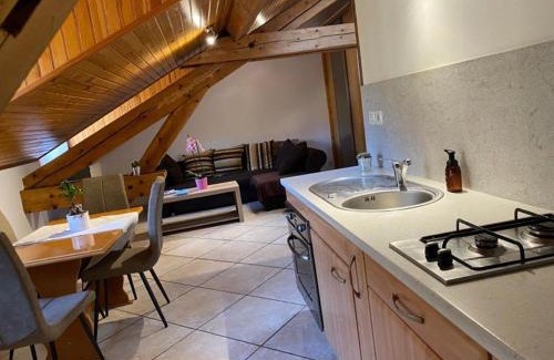 Saint-Claude Apartment | Super appartement loué meublé tout équipé