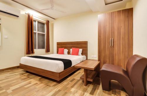 Auli Hotel | Super Capital O Seven Wonders Inn Near Sahara Ganj Mall