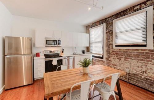 South Main Historic District Apartment | Super Central Location Historic but Modern