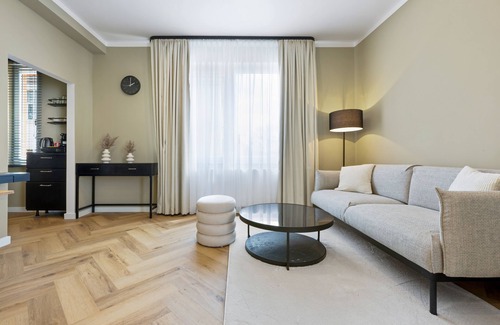 Barkhof Condo | Super central premium apartment "The Rise" HBF/Messe/Bürgerweide/CityGate
