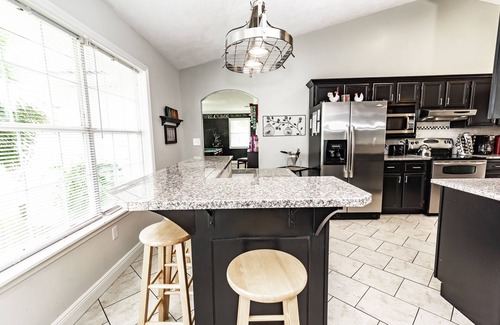 Lake City House | Super clean, quiet. Close to world famous springs. Game Room!