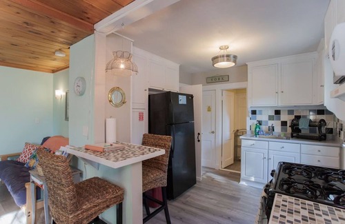 York Beach Cottage | Super Close to Short Sands Beach!