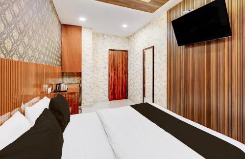 Chennai Hotel | Super Collection O Kundrathur Near Murugan Temple