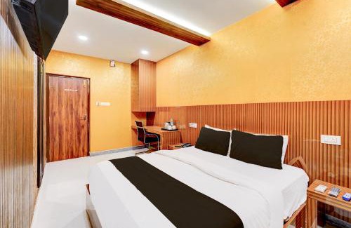 Chennai Hotel | Super Collection O Kundrathur Near Murugan Temple