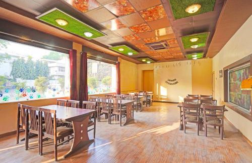 Dehradun Hotel | Super Collection O Race Course Dehradun