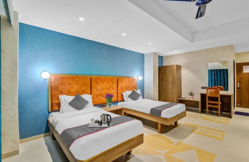 Gandhinagar Hotel | Super Collection O Siddharth Corporate