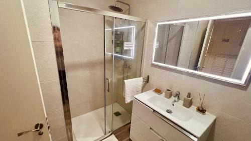 El Ejido Apartment | Super Comfy and Homey 4BR Apartment Peachy Stays