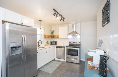 Nashville House | Super Cute 4 bed/2 bath home with Hot Tub/Fire Pit/Game Room!