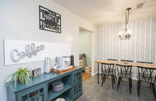 Nashville House | Super Cute 4 bed/2 bath home with Hot Tub/Fire Pit/Game Room!