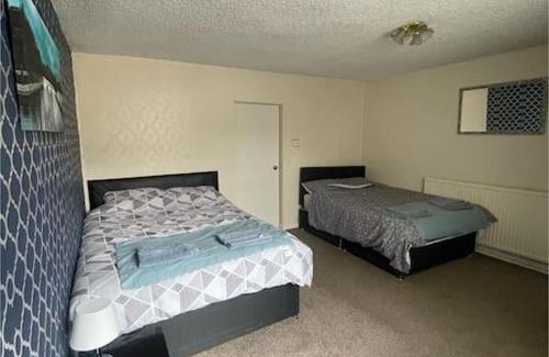 Stanley Apartment | Super deluxe extra large 3 bedroom apartment
