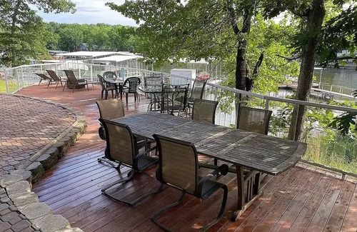Lake Ozark House | Super family home, waterfront, protected cove, private dock - 3 homes available!