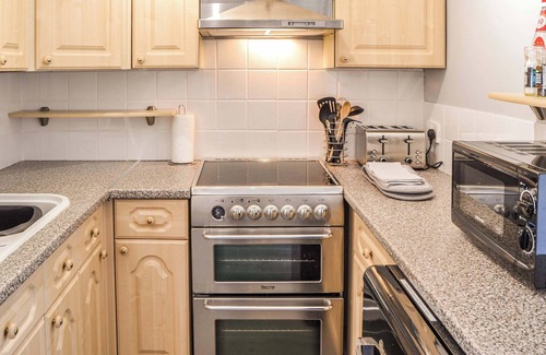 Great Yarmouth Cottage | Super fun for a traditional park holiday.