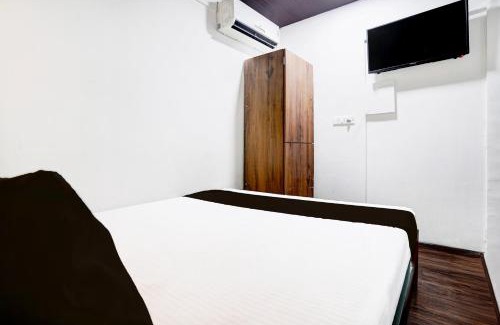 Kalina Hotel | Super Hotel O BKC Santacruz East