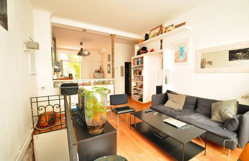 Quartier Saint-Ambroise Apartment | Super Loft with Garden - Marais Paris center -