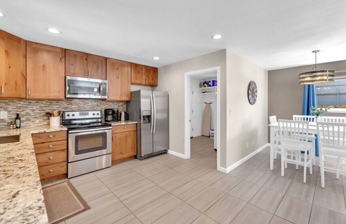 West University House | *Super Low Rates~RenoRetreat~UNR~Events~Downtown~Family Fun~Convenient Location