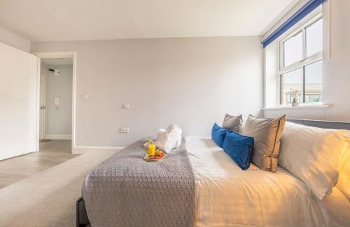 Maidenhead Apartment | Super Luxe Central Maidenhead Apartment