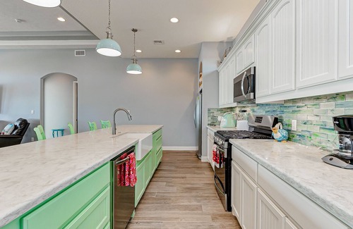 Port Bolivar House | Super Rare Heated Pool+ Beachfront!