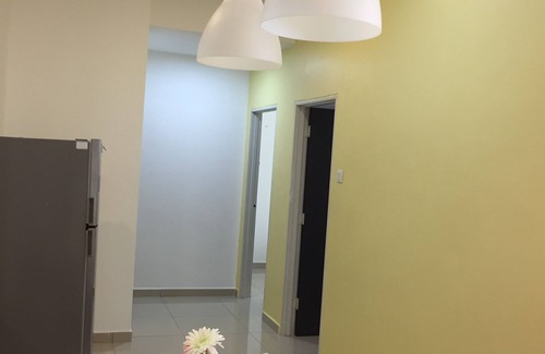George Town Apartment | Super Spacious Condo with 2 Carpark
