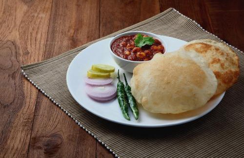 Mohangarh Hotel | Super Townhouse Majestic Hotel Near Phoenix Palassio