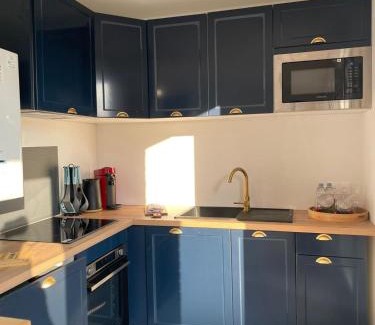 Malakoff Apartment | Superb 3 Bedroom near to Paris with Parking