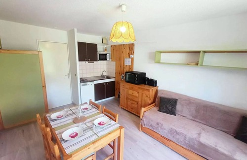 Reallon Apartment | Superb 4-bed studio with enclosed sleeping area in Réallon
