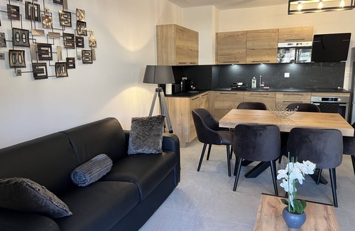 Saint-Mandrier-sur-Mer Apartment | Superb apartment in a new residence by the sea