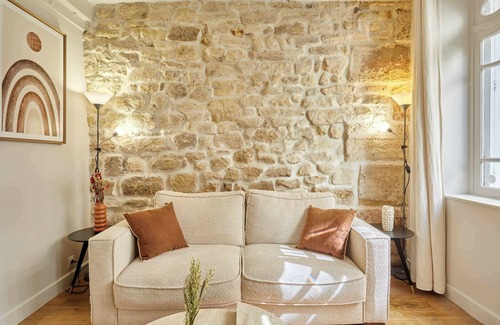 5th Arrondissement Apartment | Superb AC Apartement Notre Dame de Paris