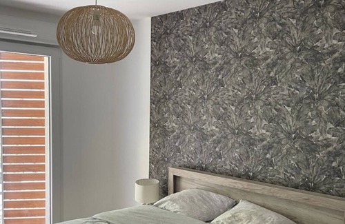 Nord - Gare Apartment | Superb apartment in residence with parking